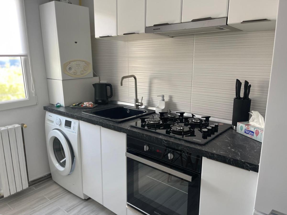 Apartament De Lux Semicentral Jassy Zewnętrze zdjęcie