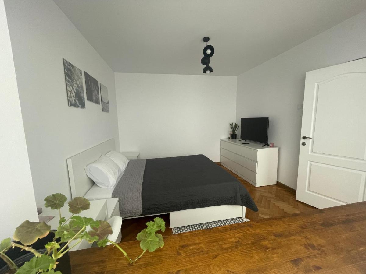 Apartament De Lux Semicentral Jassy Zewnętrze zdjęcie